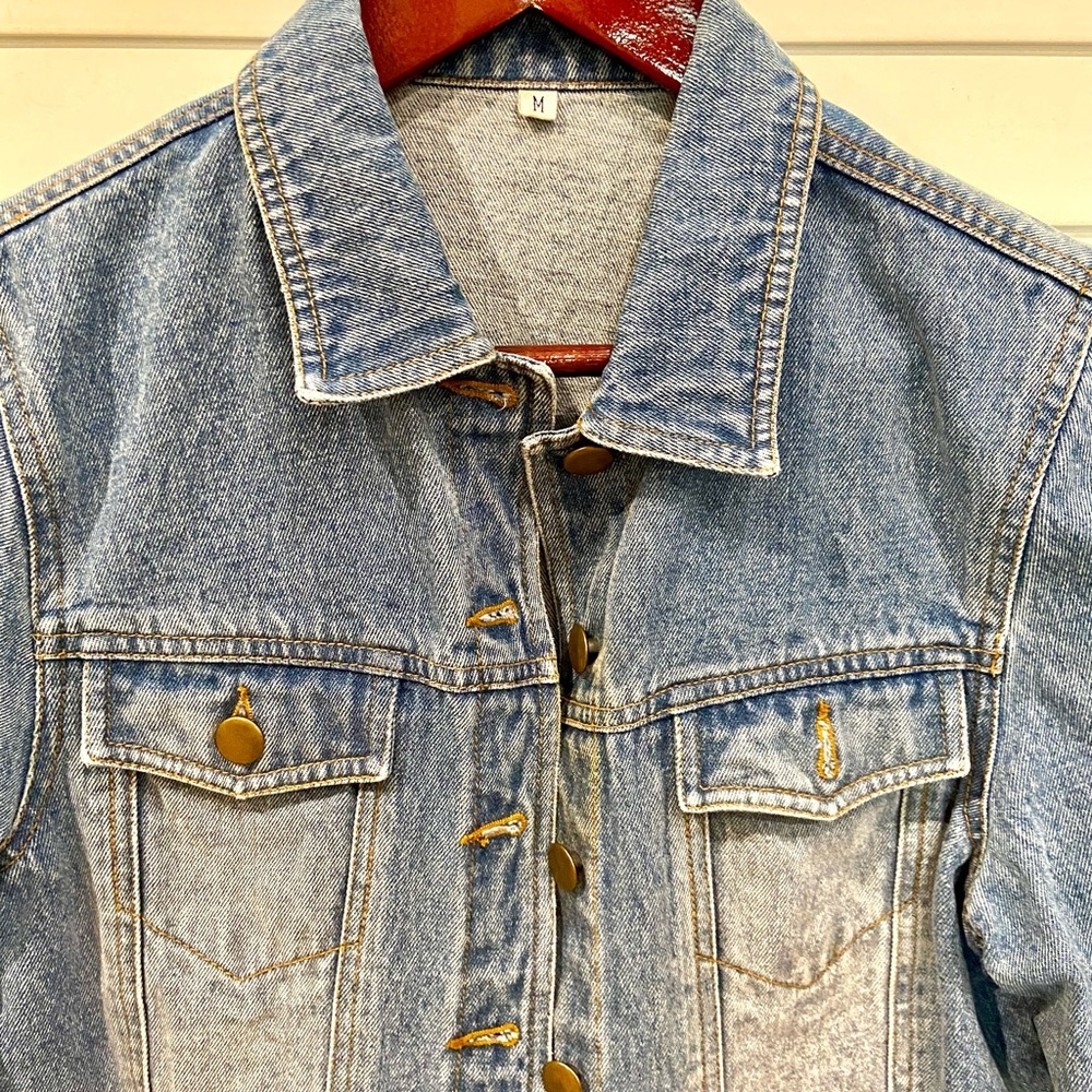 Unbranded denim jacket womens size M. No label for care instructions. Great cond - Picture 2 of 7